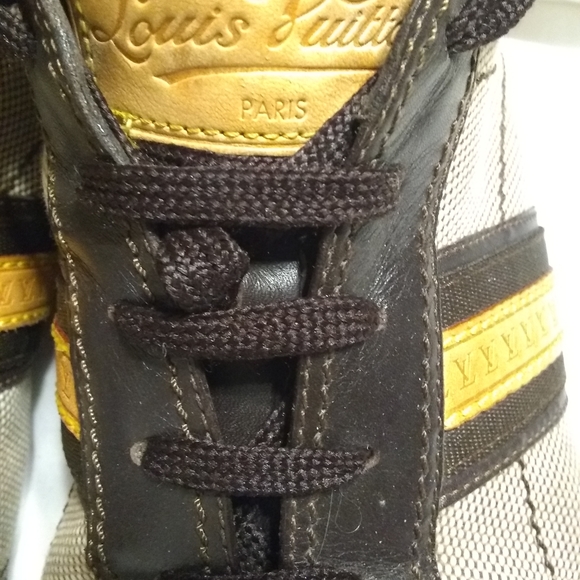 Louis Vuitton shoes and wallet - Picture 6 of 16